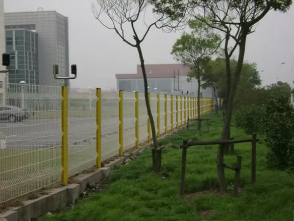 周界入侵线性报警识别系统  停车场周界入侵监控方案