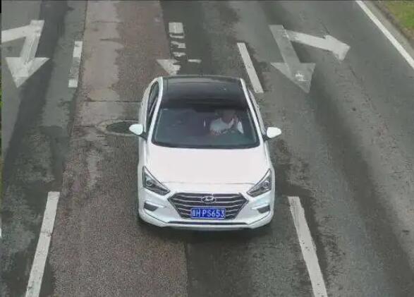 打电话检测和抽烟检测系统 人员抽烟行为识别检测系统